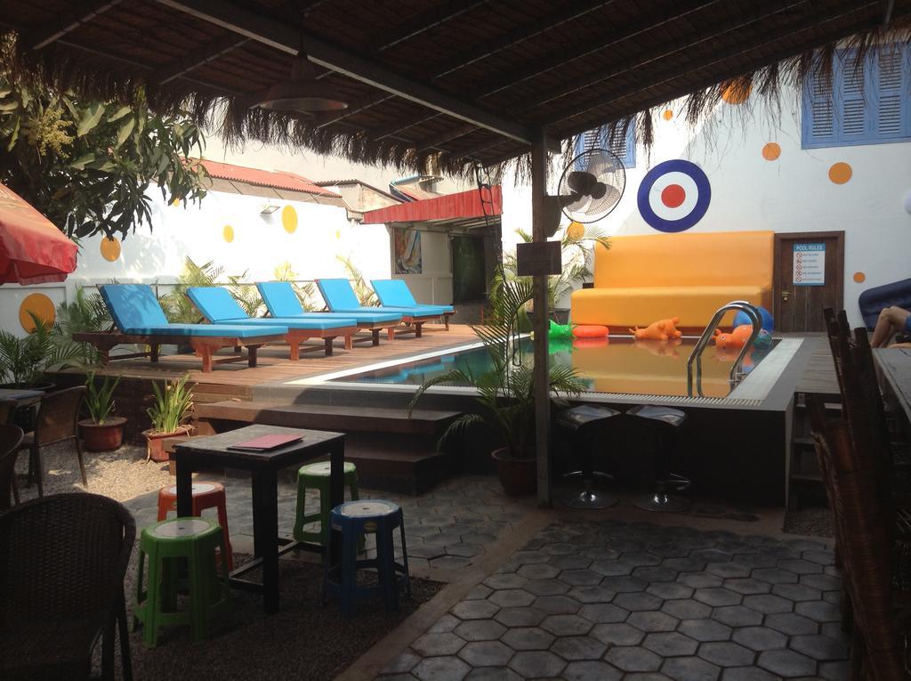 The Living Quarters Hostel 543 Ciudad de Siem Riep Exterior foto